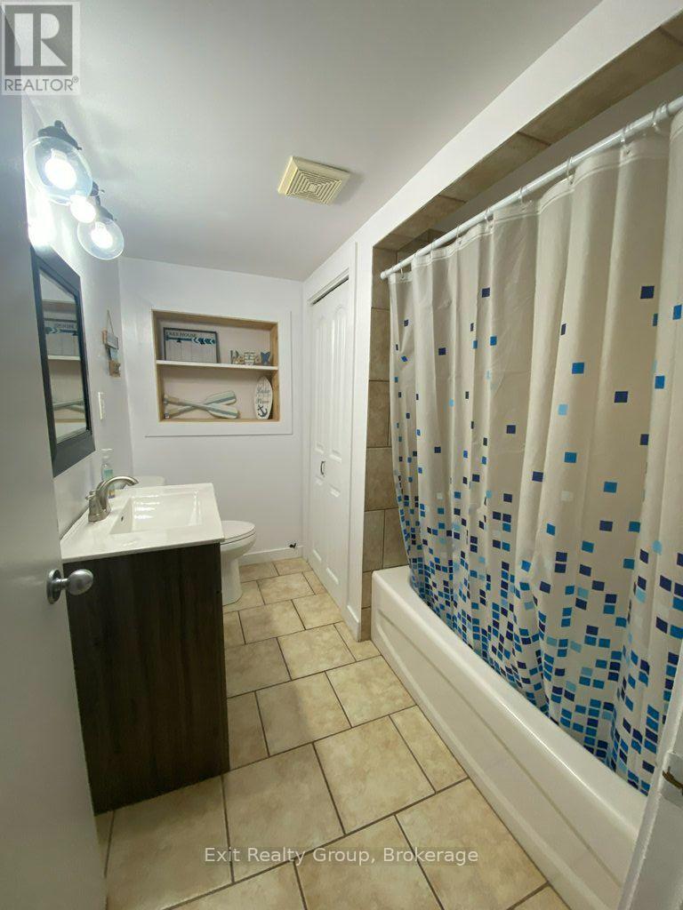 130 PETERSON STREET - Image 30