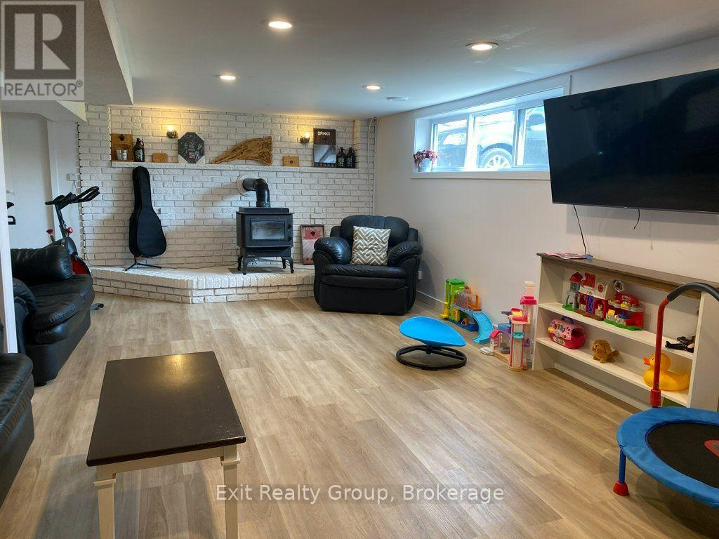130 PETERSON STREET - Image 39