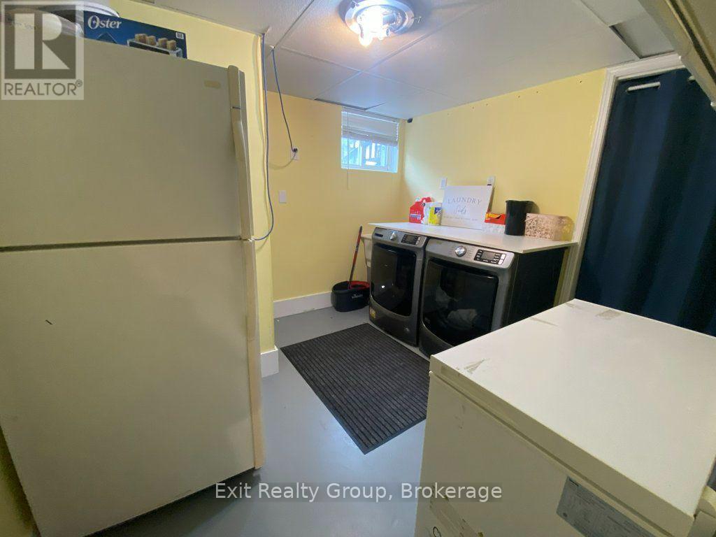 130 PETERSON STREET - Image 38