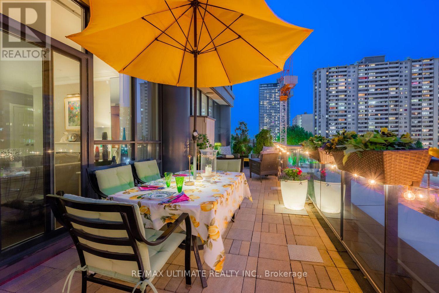 #404 28 LINDEN STREET - 31