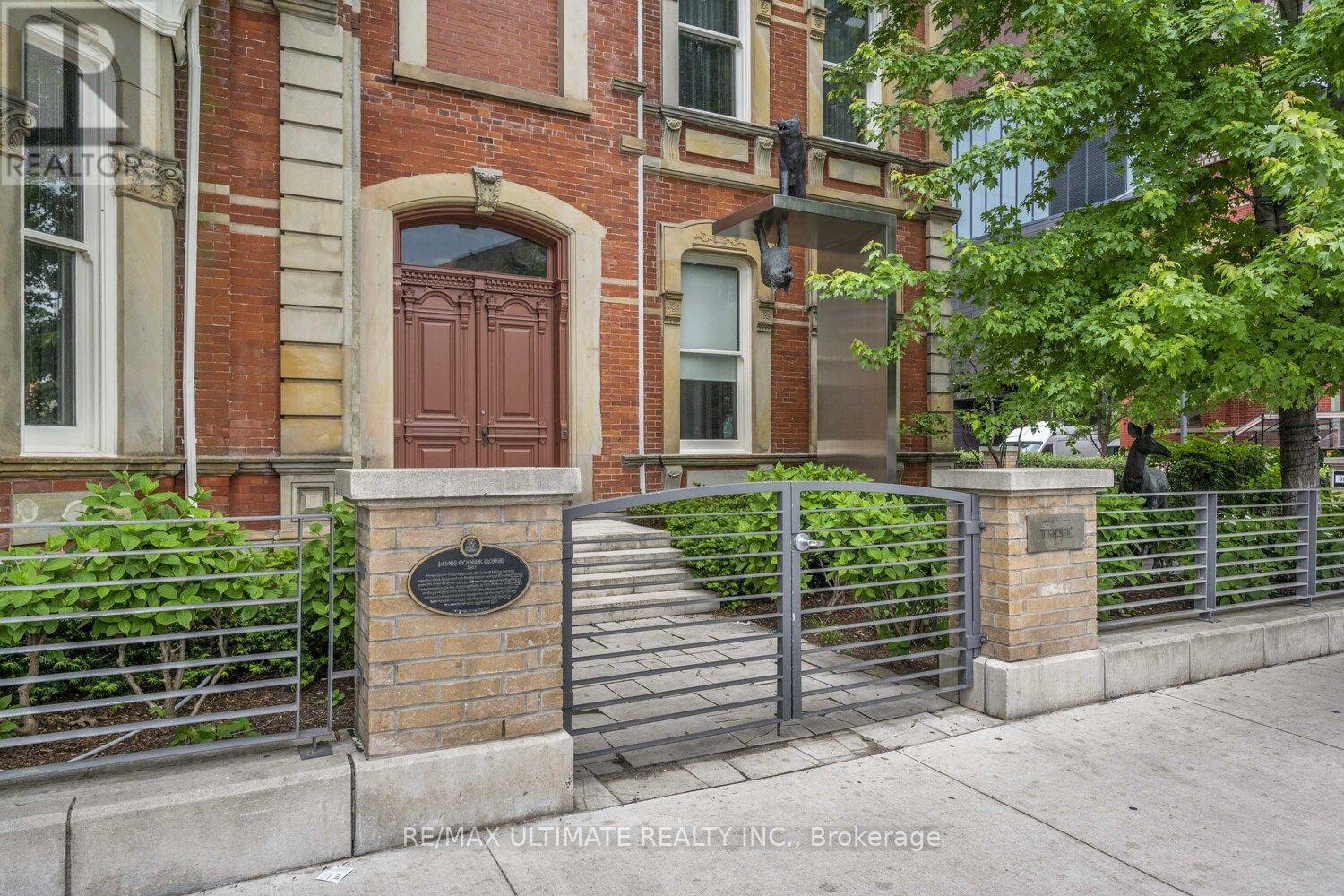 #404 28 LINDEN STREET - 6