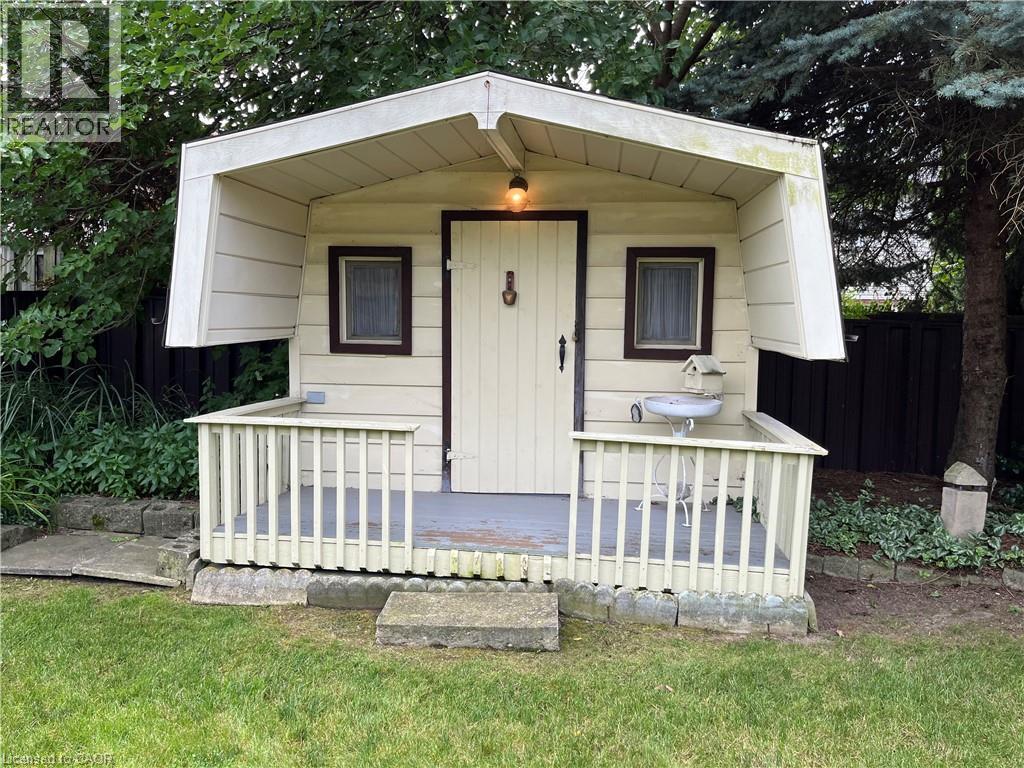 205 RYKERT Street - 21