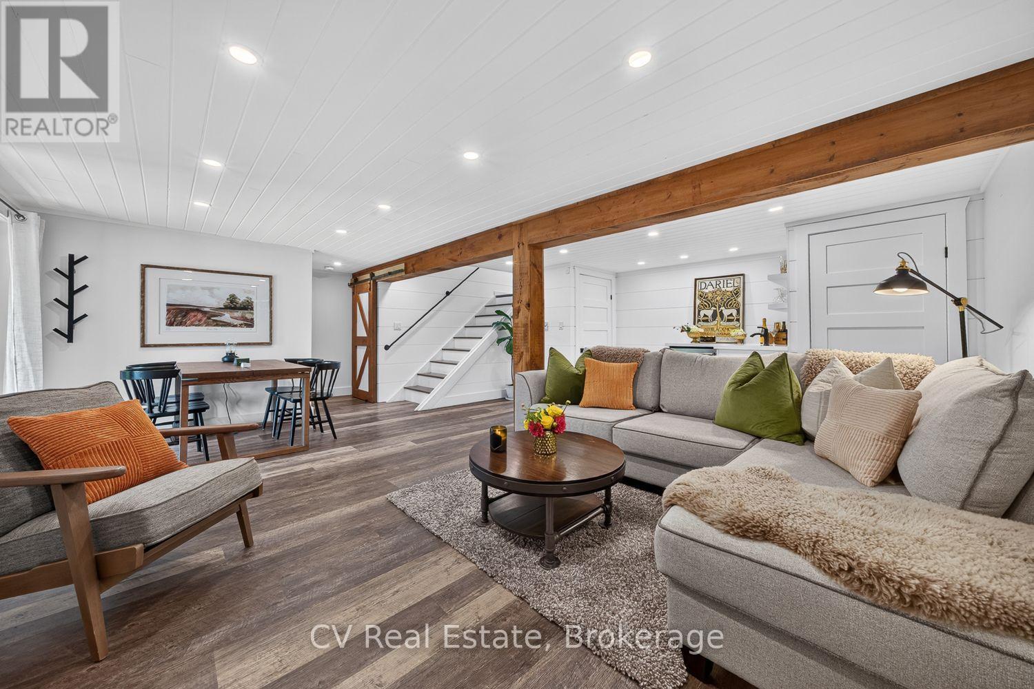 23 LOCK STREET - Image 32
