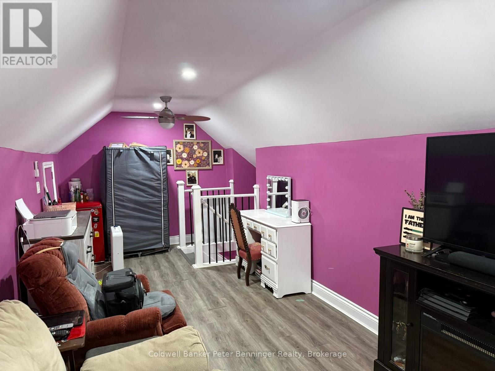 552 11TH AVENUE - 18