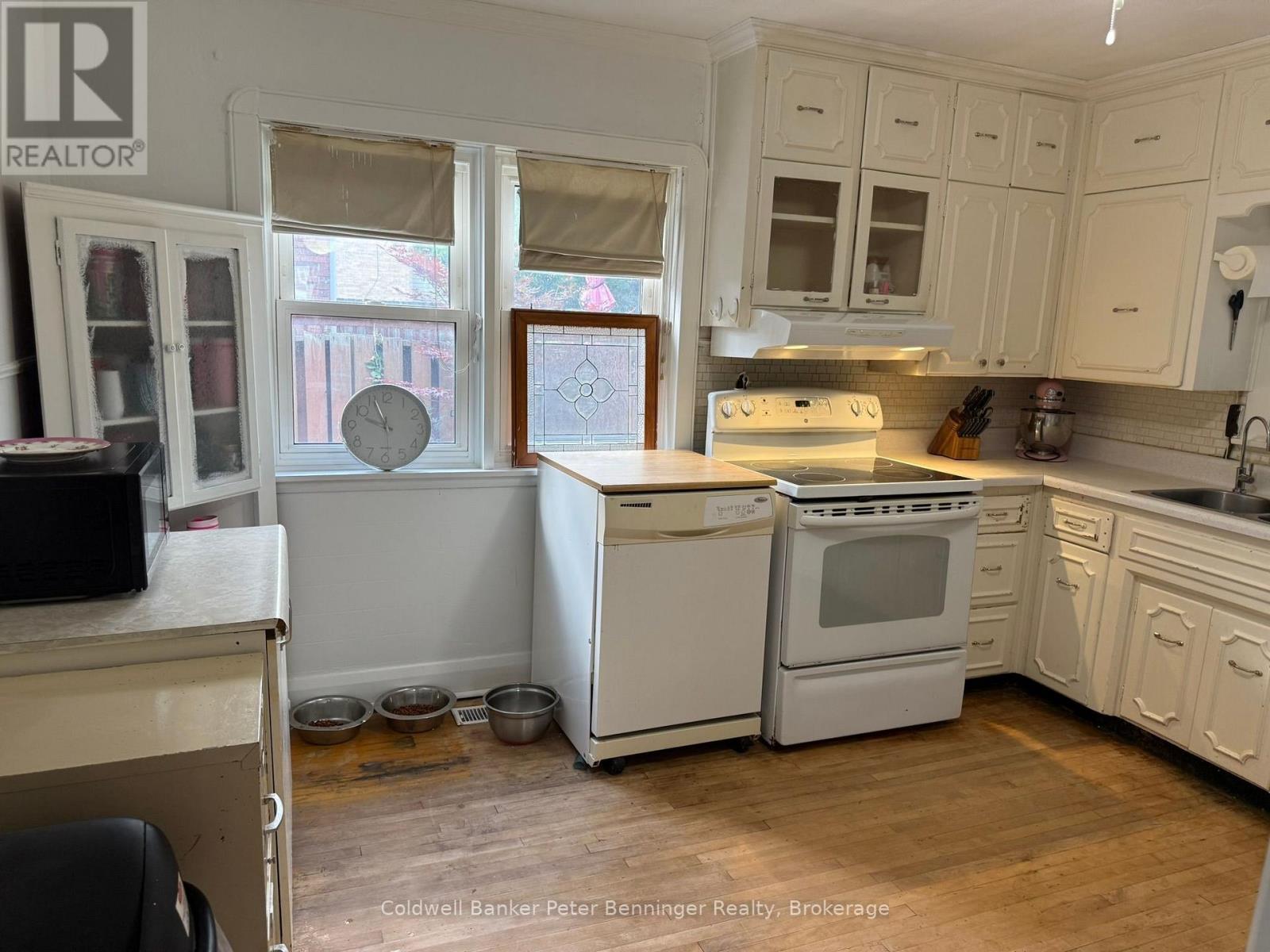 552 11TH AVENUE - Image 8