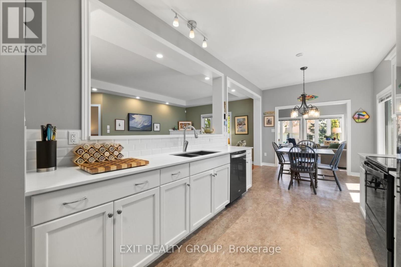 12 ALETHA DRIVE - Image 16