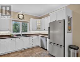 Primary Bedroom - 1650 Sable Court, Selwyn, ON K0L2H0 Photo 18