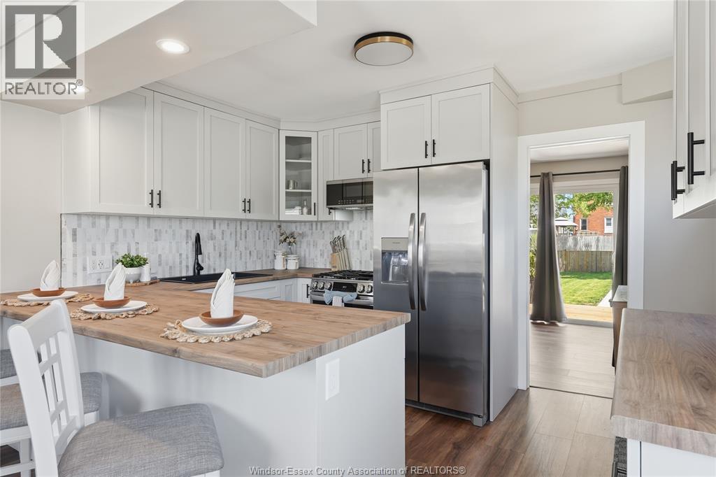 8 ST. CLAIR STREET - Image 13