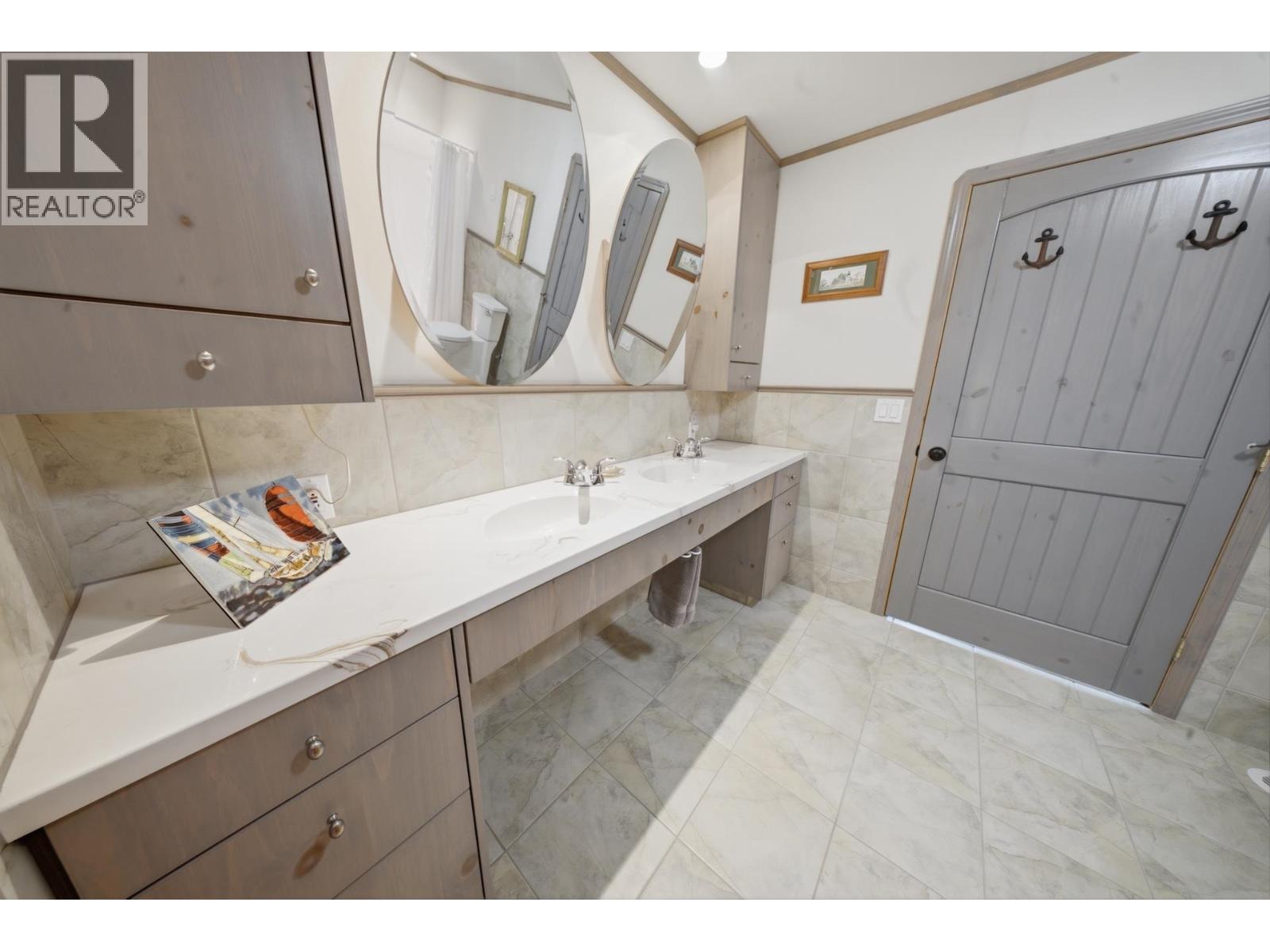 10381 271 ROAD - Image 14