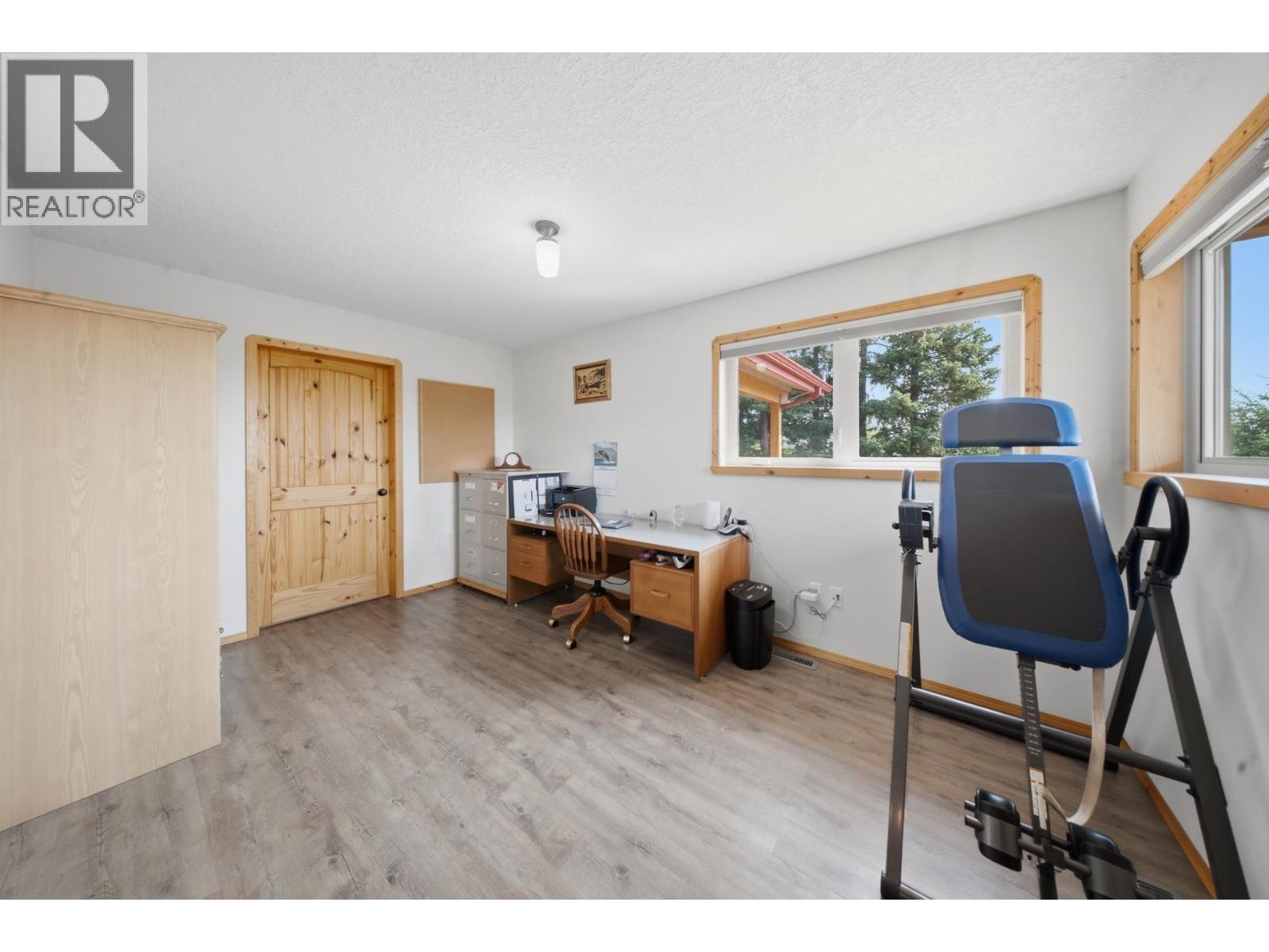 10381 271 ROAD - Image 18