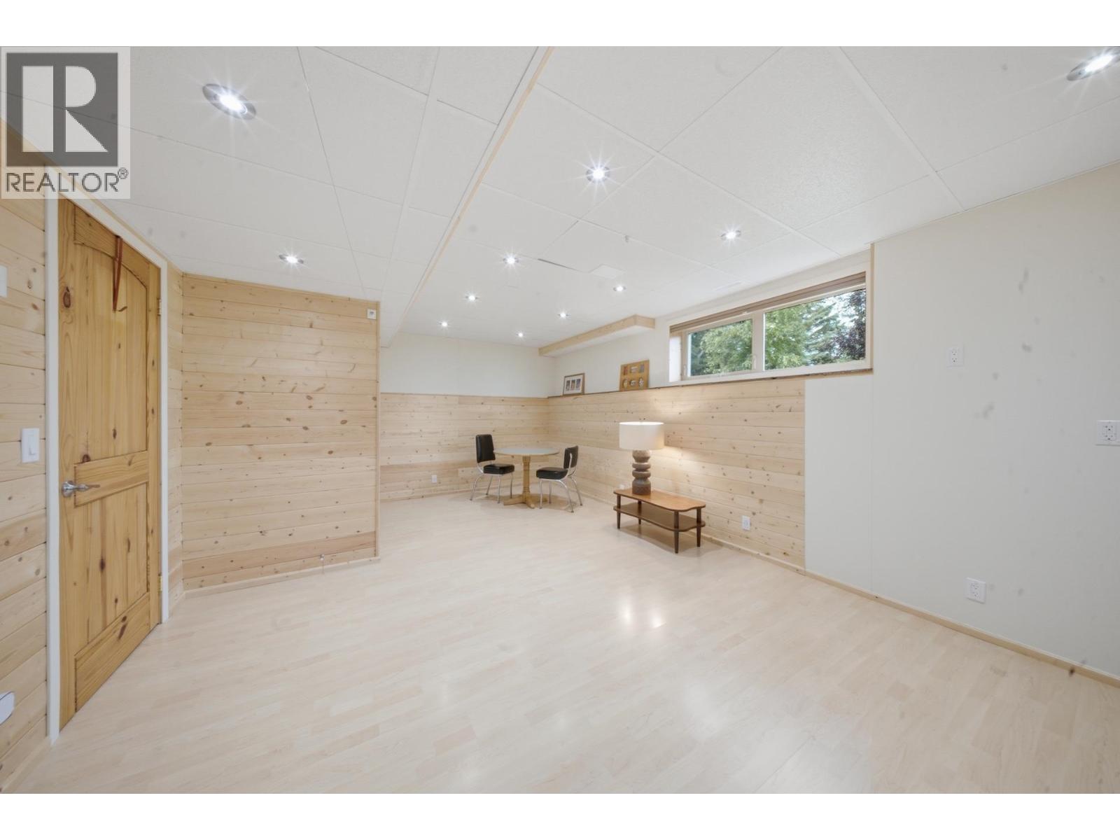 10381 271 ROAD - 30