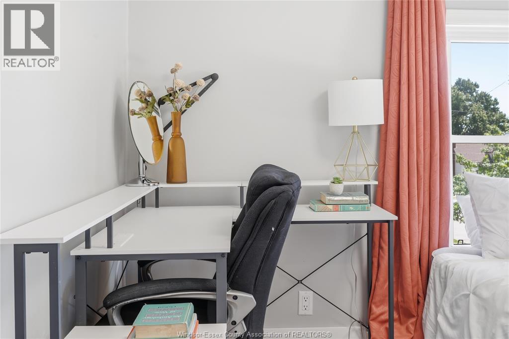 8 ST. CLAIR STREET - Image 25