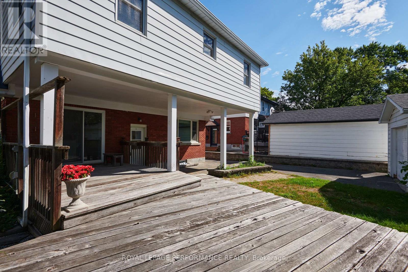 166 WINTHER AVENUE - 36