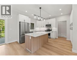 Full bathroom - 162 James Street, Grindrod, BC V0E1Y0 Photo 8