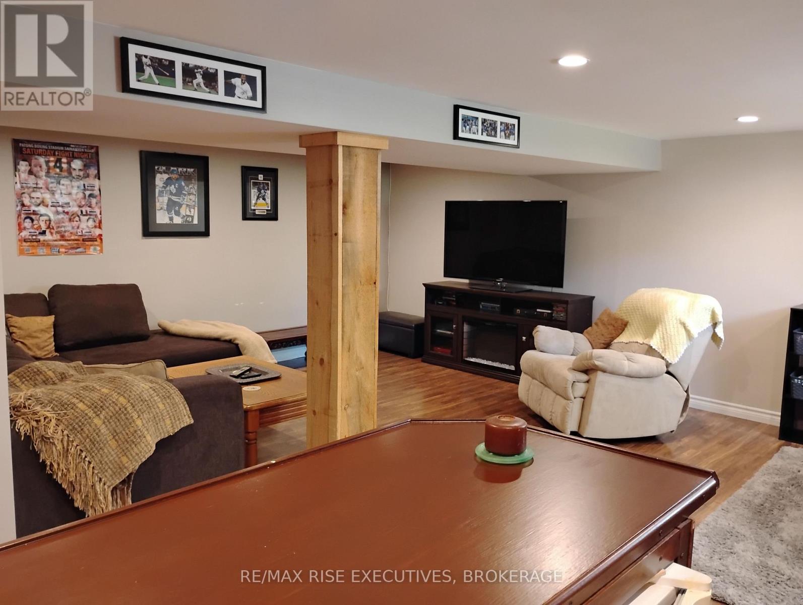 165 ELIZABETH DRIVE - 29