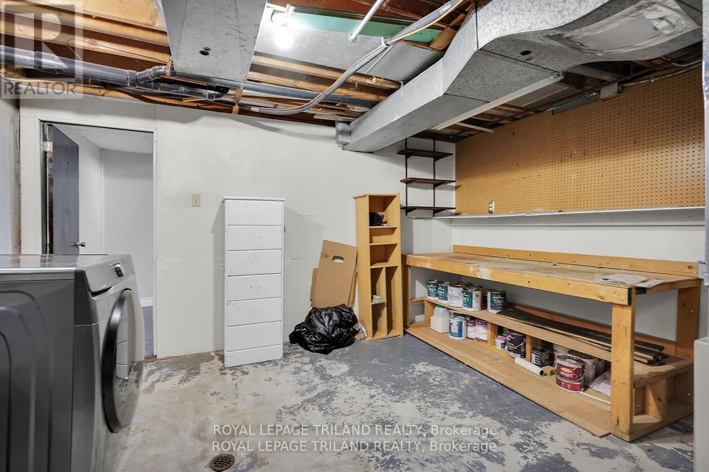 624 WONDERLAND ROAD S - Image 13