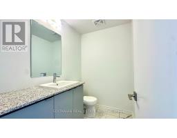 8 - 20 Lytham Green Circle, Newmarket, ON L3Y0H3 Photo 11