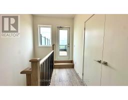 8 - 20 Lytham Green Circle, Newmarket, ON L3Y0H3 Photo 28