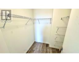 8 - 20 Lytham Green Circle, Newmarket, ON L3Y0H3 Photo 18