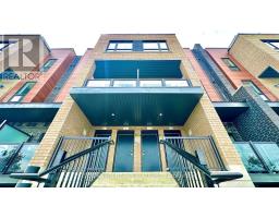 8 - 20 Lytham Green Circle, Newmarket, ON L3Y0H3 Photo 39