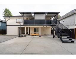 12623 90a Avenue, Surrey, BC V3V1C6 Photo 34
