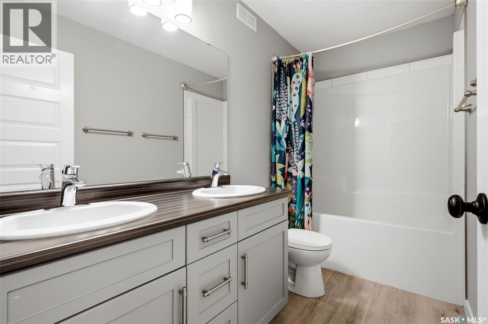#5 3960 7th AVENUE E - 21
