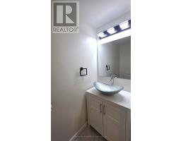 1329 Montclair Drive, Oakville, ON L6H1Z3 Photo 8