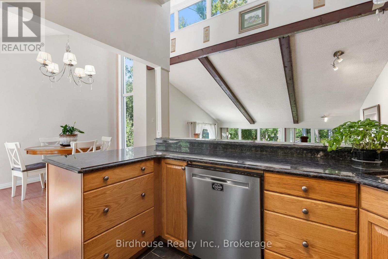 92 EDWINA DRIVE - Image 14