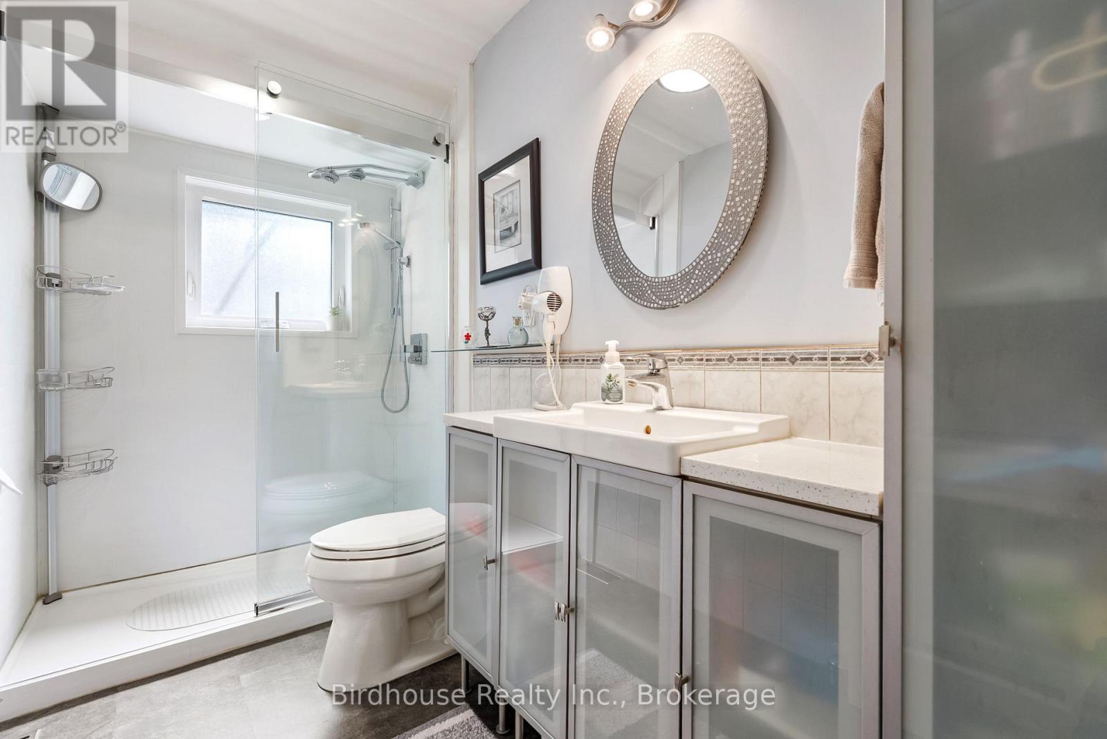92 EDWINA DRIVE - Image 24