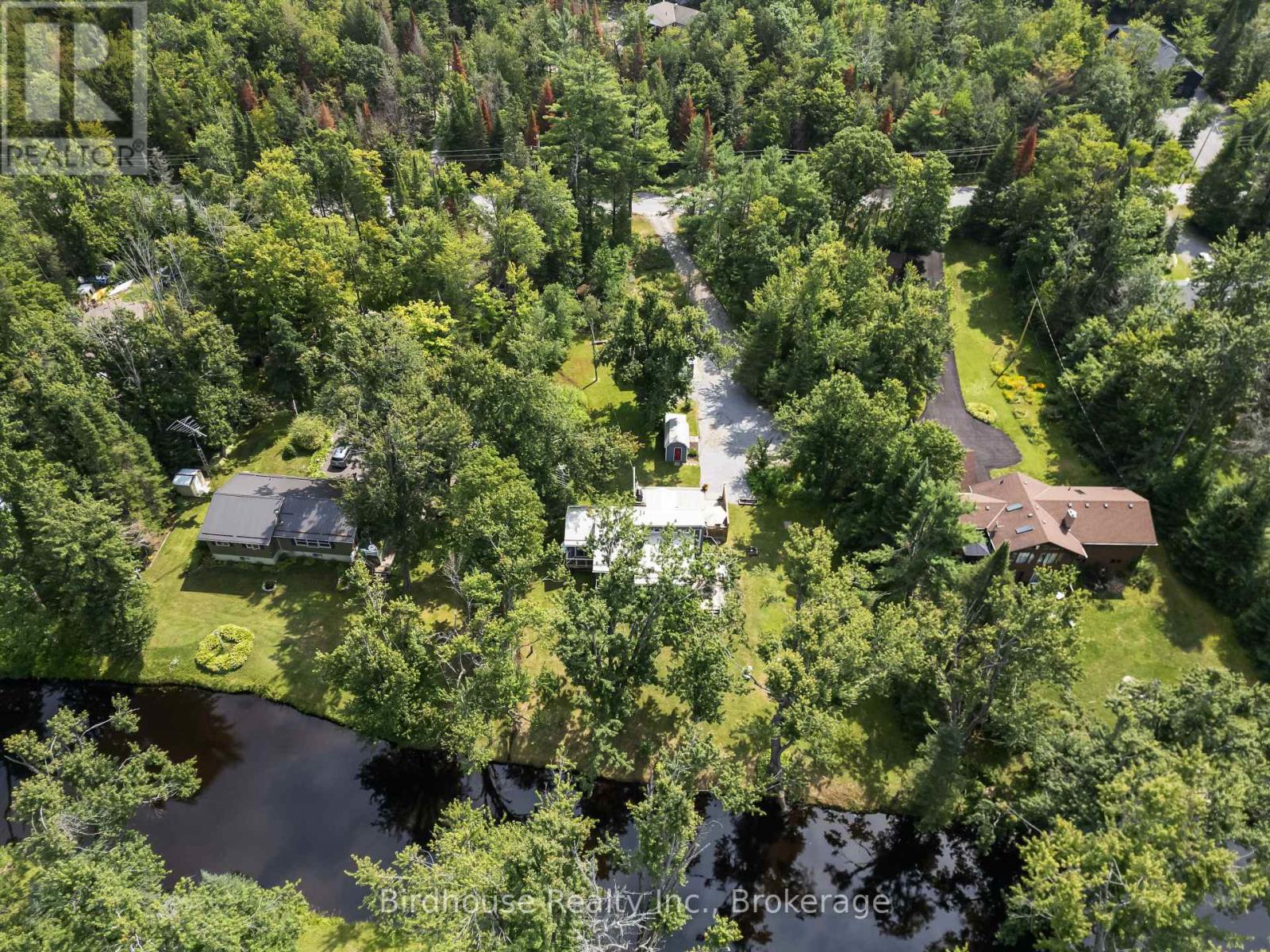 92 EDWINA DRIVE - 37