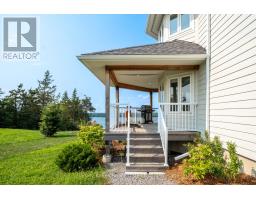 2045 County Rd 7, Prince Edward County, ON K0K2T0 Photo 30