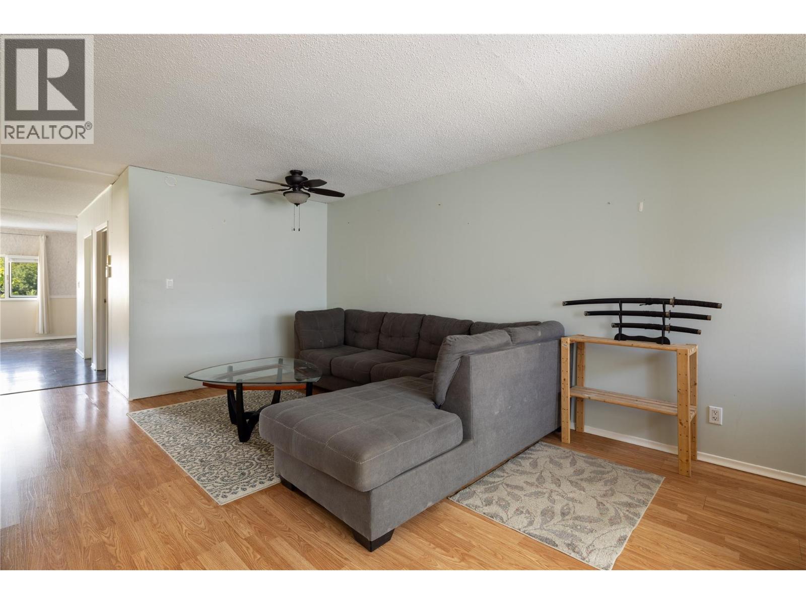3004 38 Street - 12