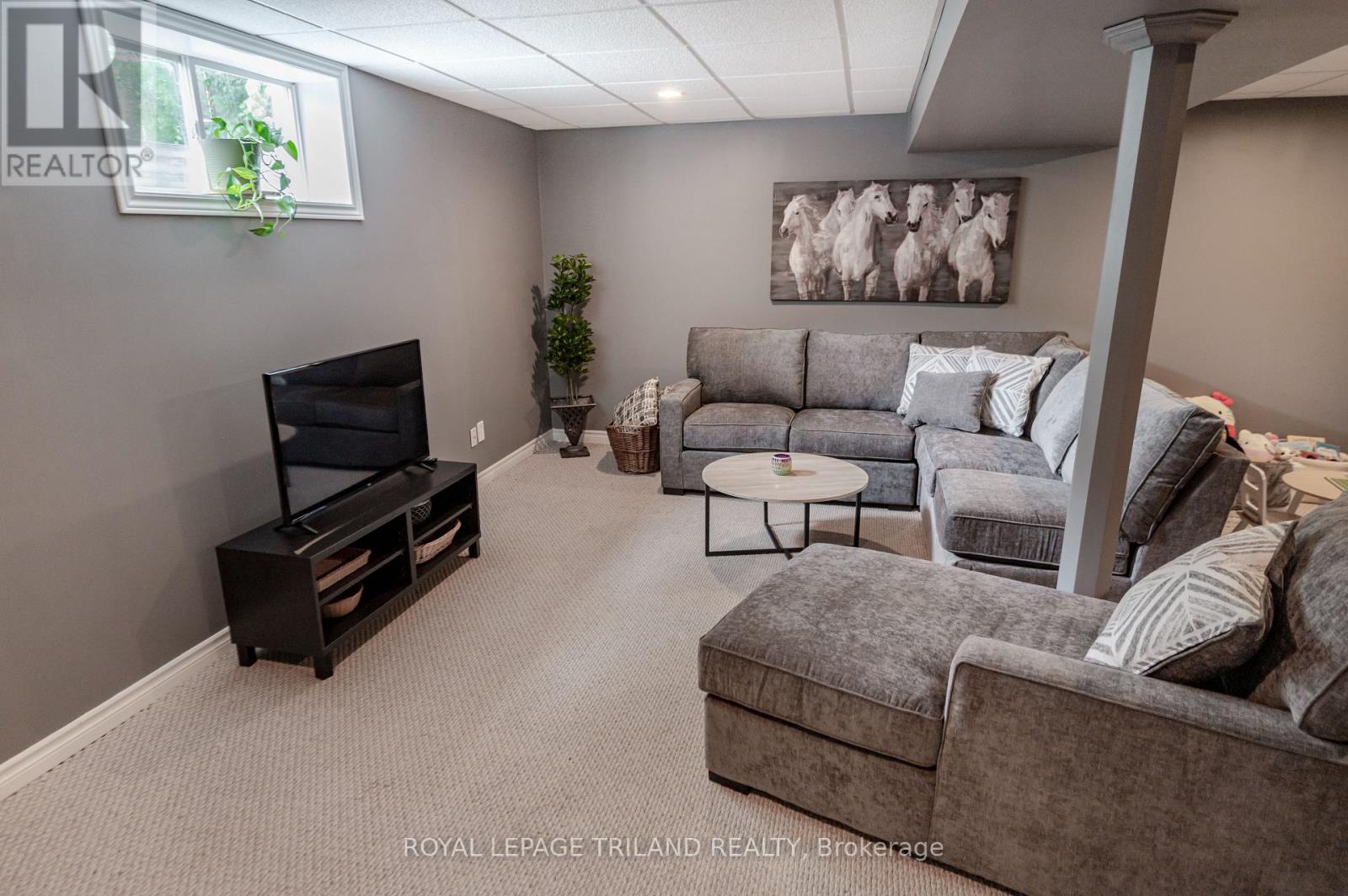 446 SOUTH LEAKSDALE CIRCLE - Image 37