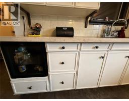 Laundry room - 1094 Wanjoff Road, Robson, BC V0G1X0 Photo 8