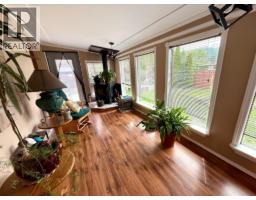 Sunroom - 1094 Wanjoff Road, Robson, BC V0G1X0 Photo 13