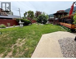 1094 Wanjoff Road, Robson, BC V0G1X0 Photo 43