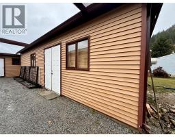 1094 Wanjoff Road, Robson, BC V0G1X0 Photo 30