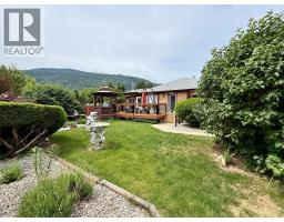1094 Wanjoff Road, Robson, BC V0G1X0 Photo 39