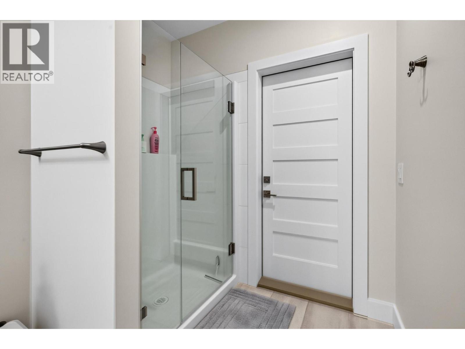 887 Loseth Drive - Image 38