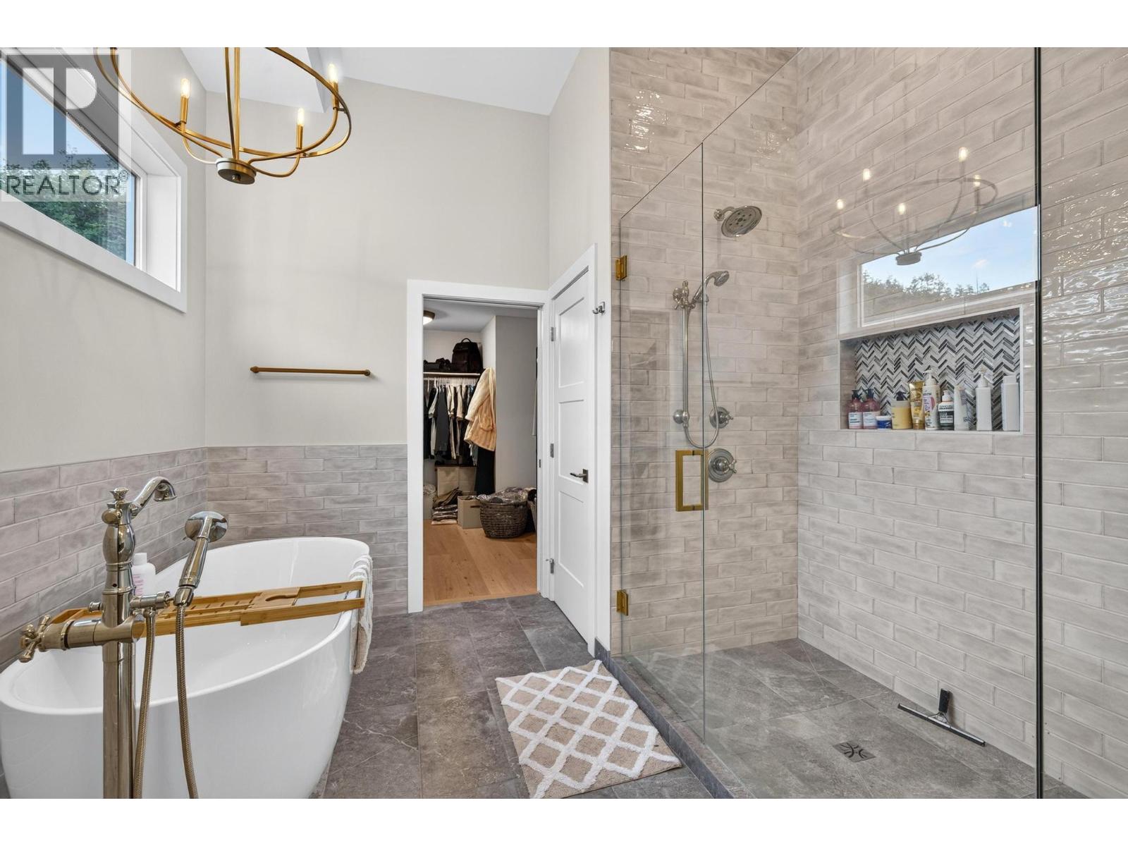 887 Loseth Drive - Image 25