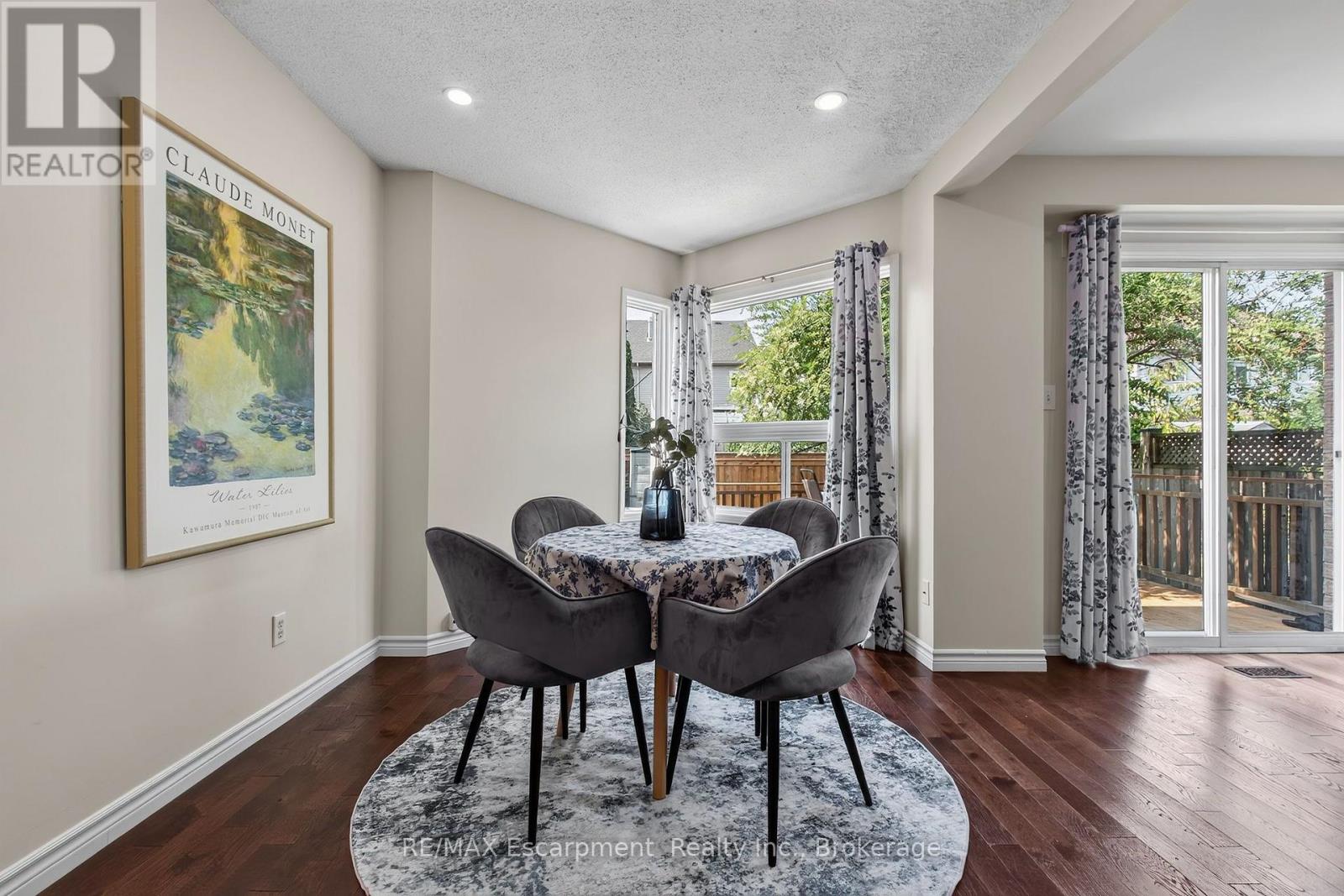 5143 LAMPMAN AVENUE - 10