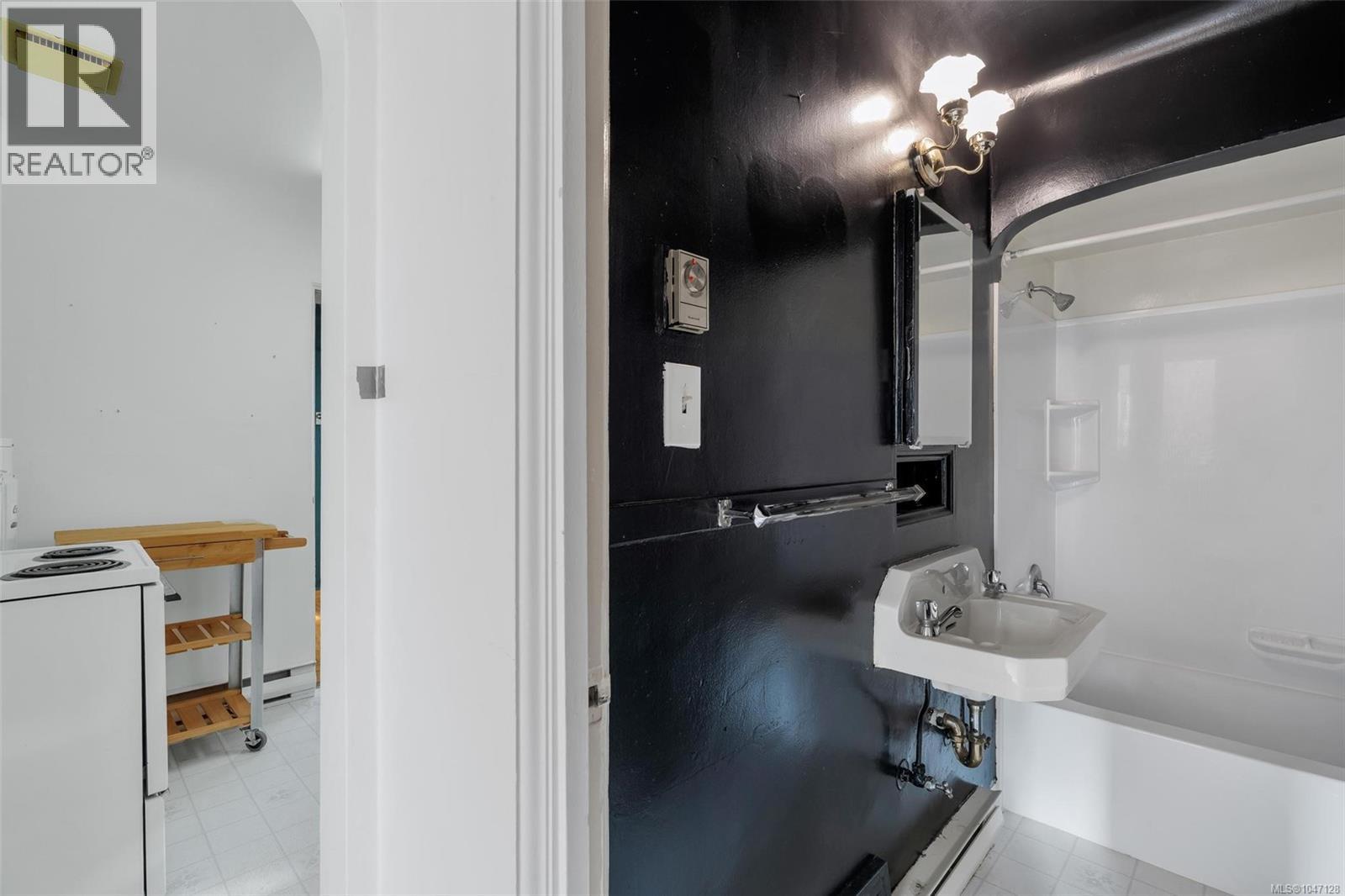  1130 May Street, Victoria
