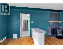 1130 May St, Victoria, BC V8V2S5 Photo 7