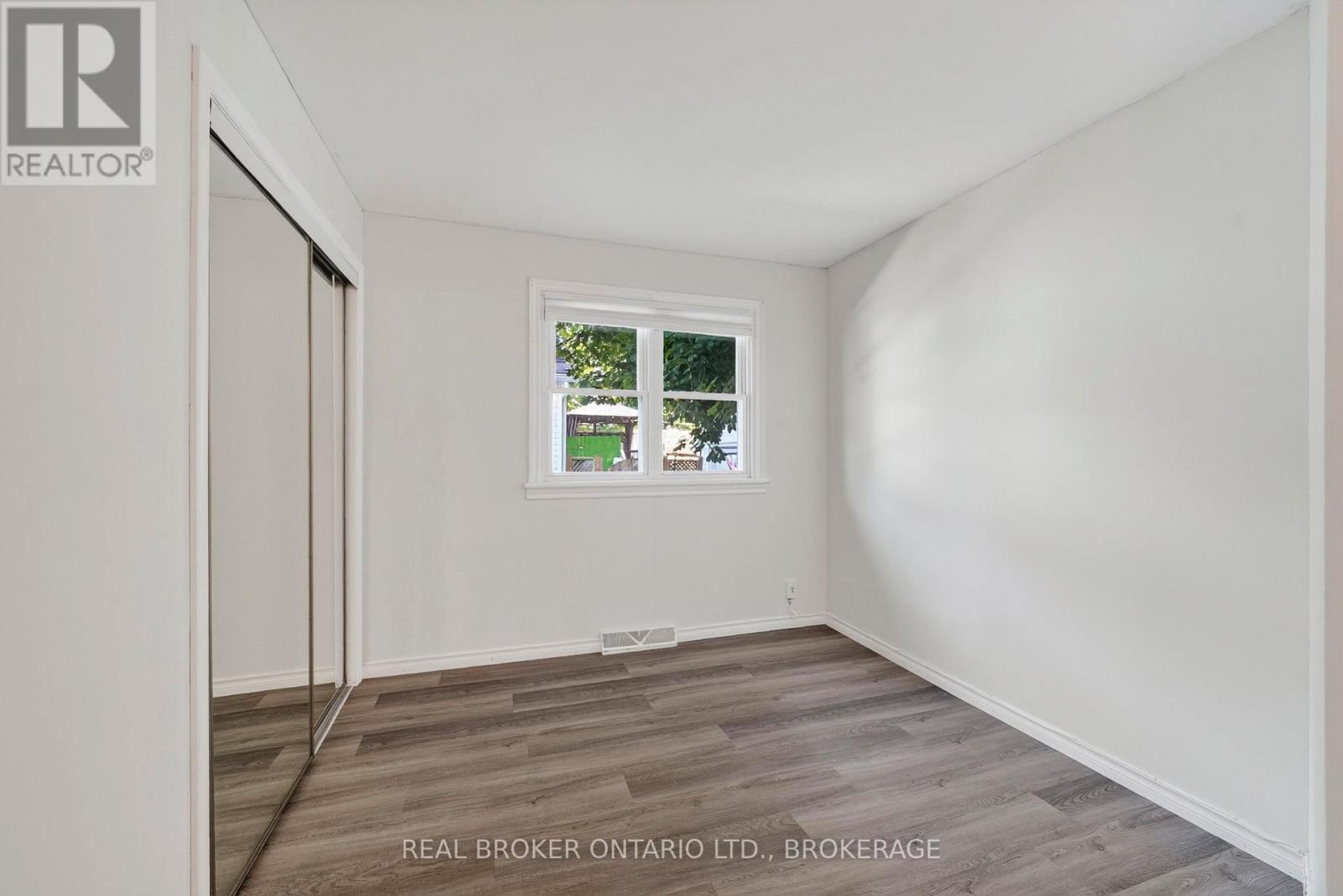 48 BRYDEN AVENUE - Image 16