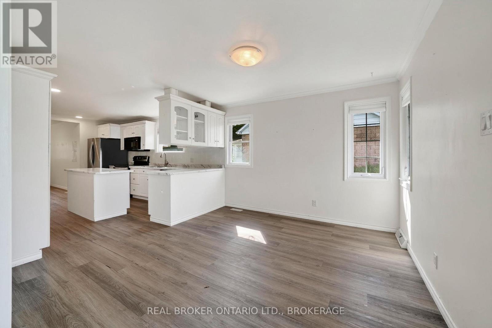 48 BRYDEN AVENUE - Image 5