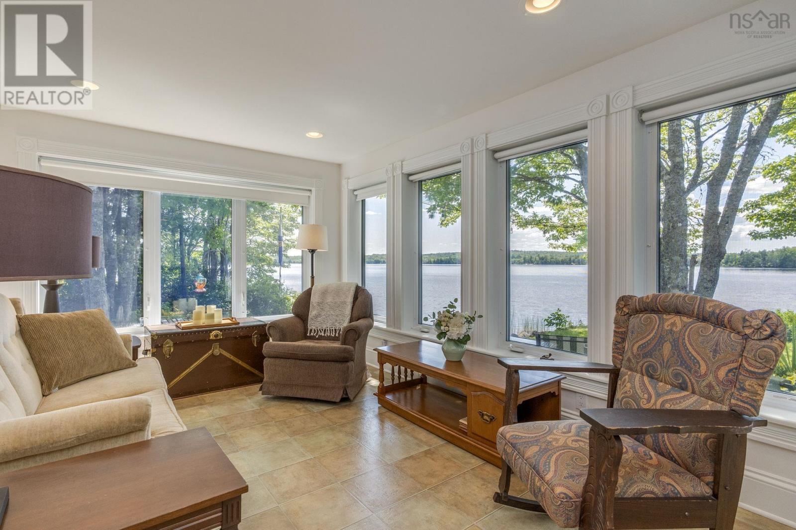 Property 20 of 51 of 285 Meadow Lane