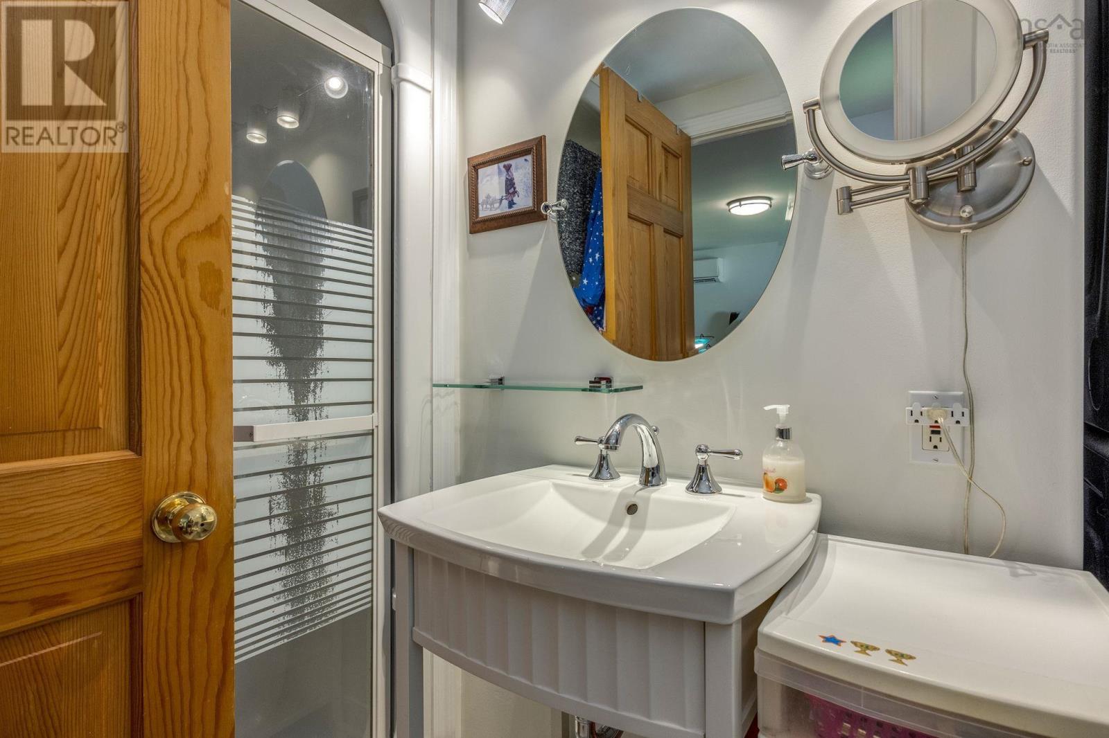 Property 28 of 51 of 285 Meadow Lane