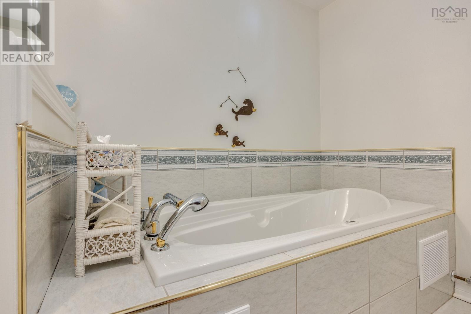 Property 36 of 51 of 285 Meadow Lane