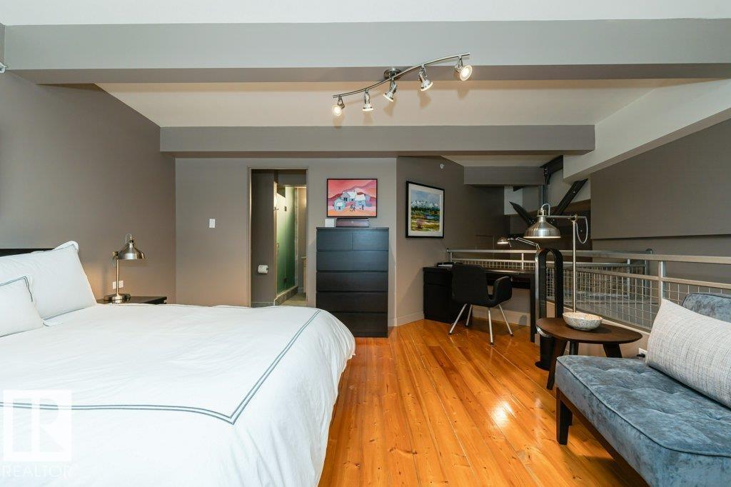 #203 10009 102 AV NW - Image 42