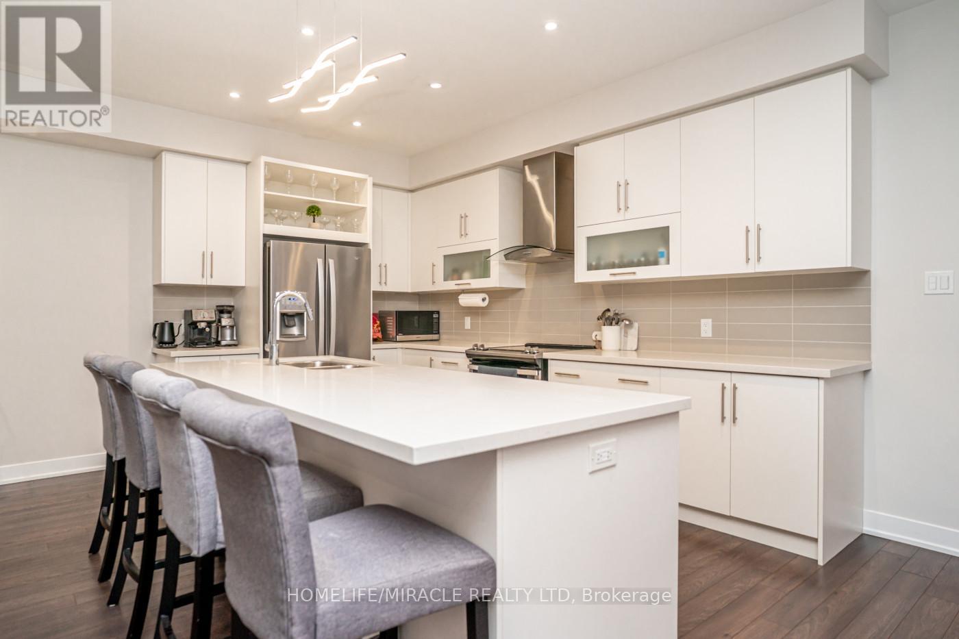 #136 58 DONALD FLEMING WAY - 8